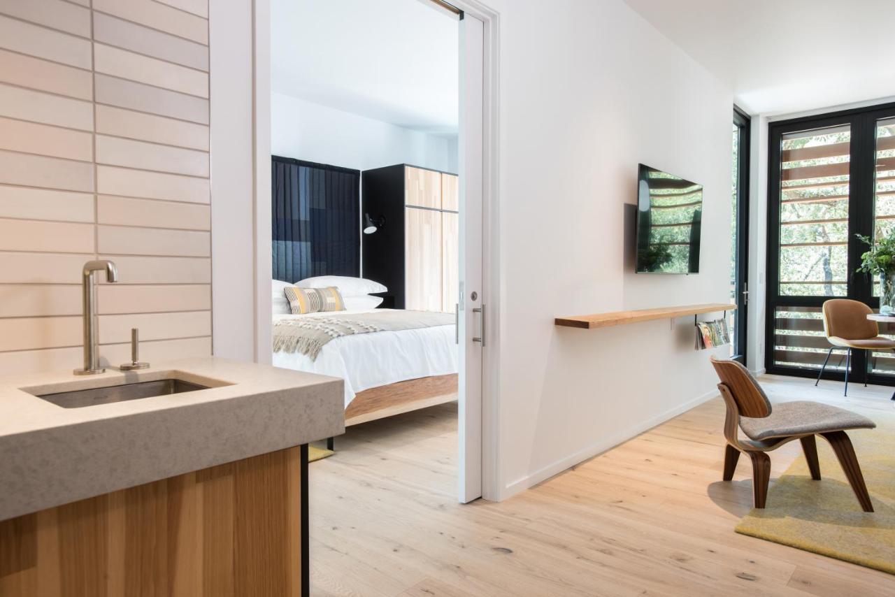 הילדסבורג Harmon Guest House מראה חיצוני תמונה